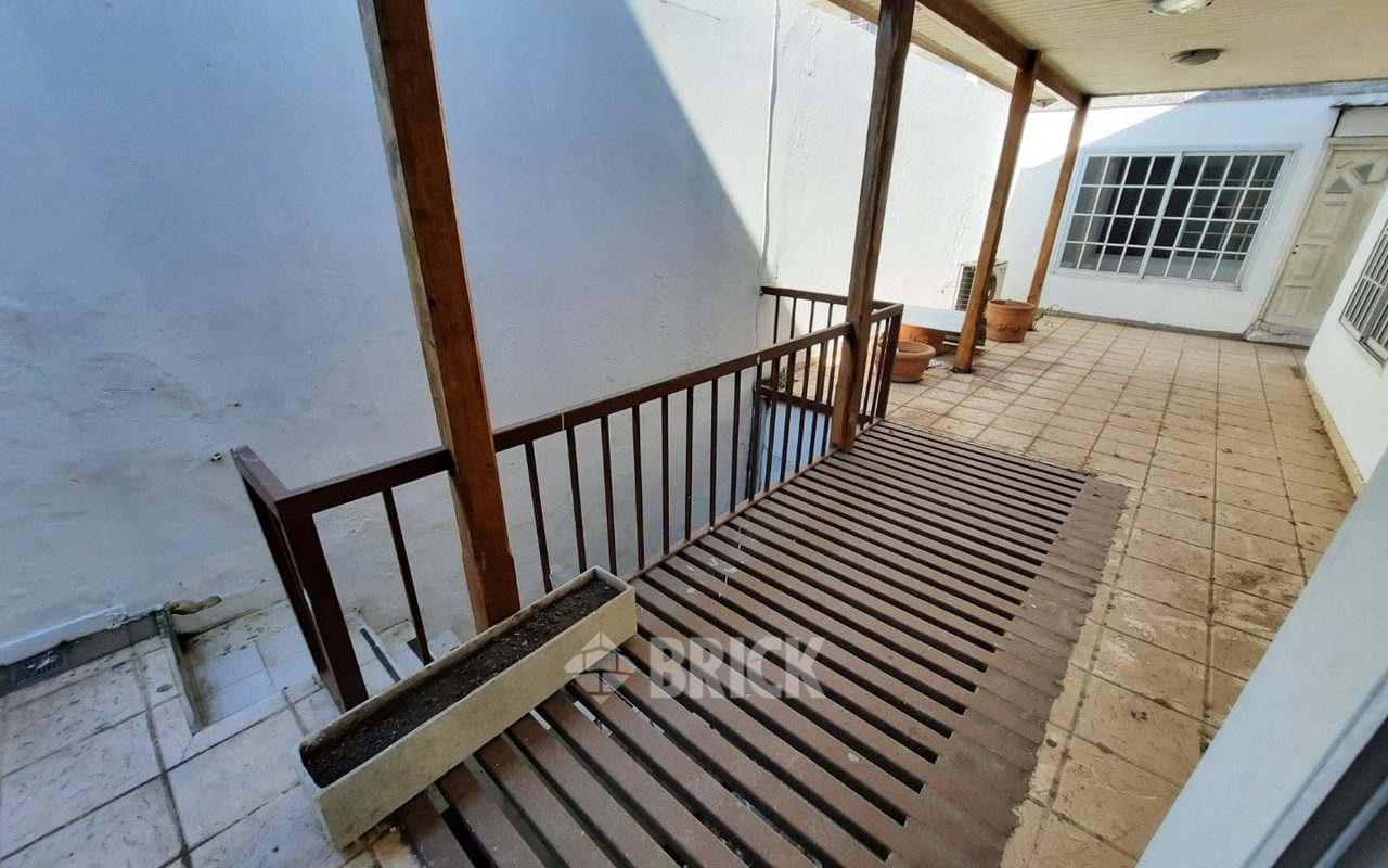 CALVO, CARLOS al 1100 27