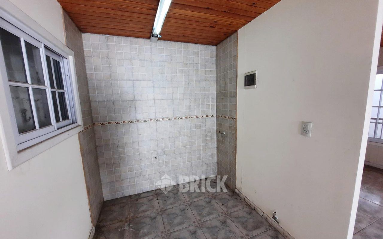 CALVO, CARLOS al 1100 33