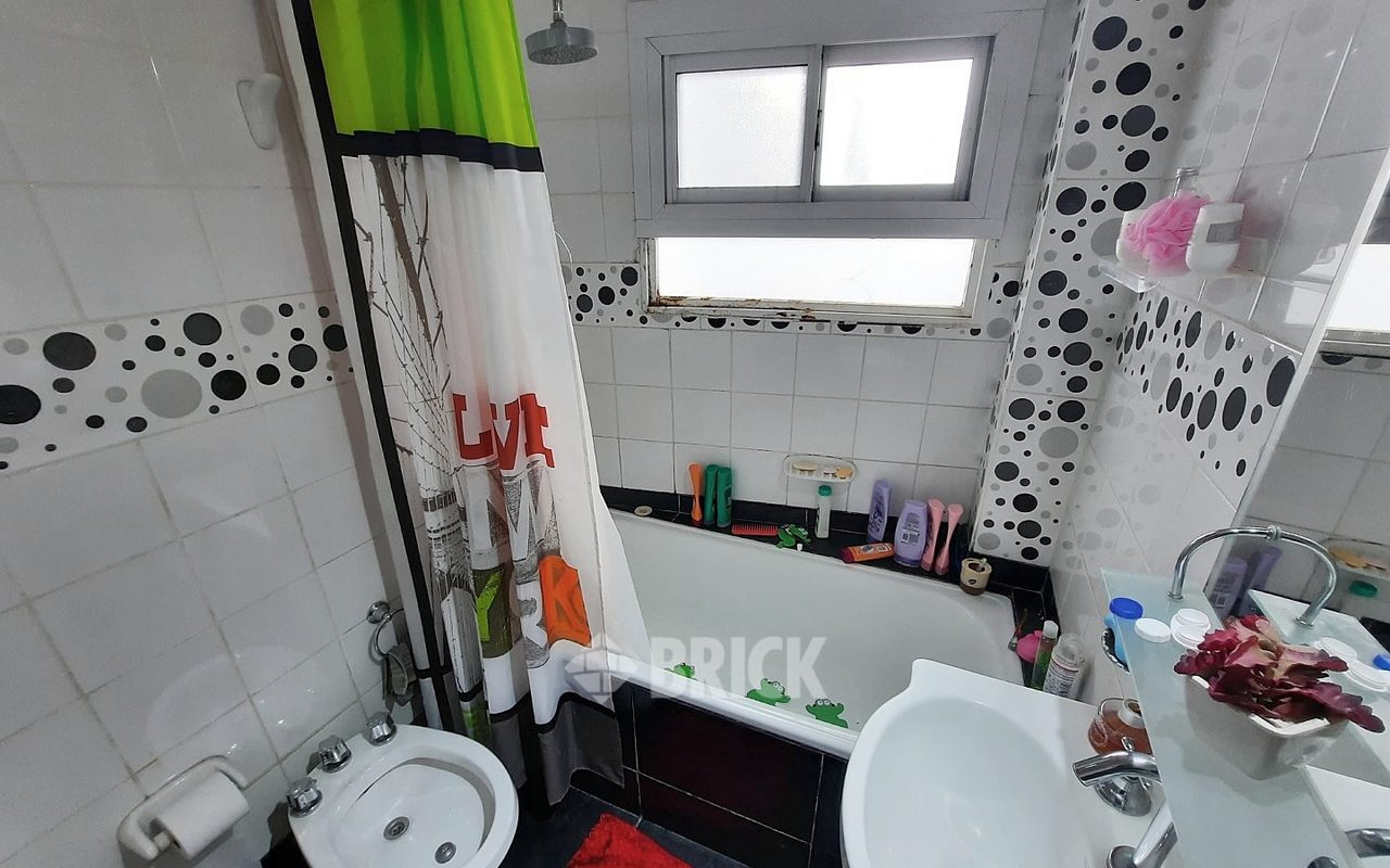 GOMEZ, VALENTIN al 2900 Piso 9 18