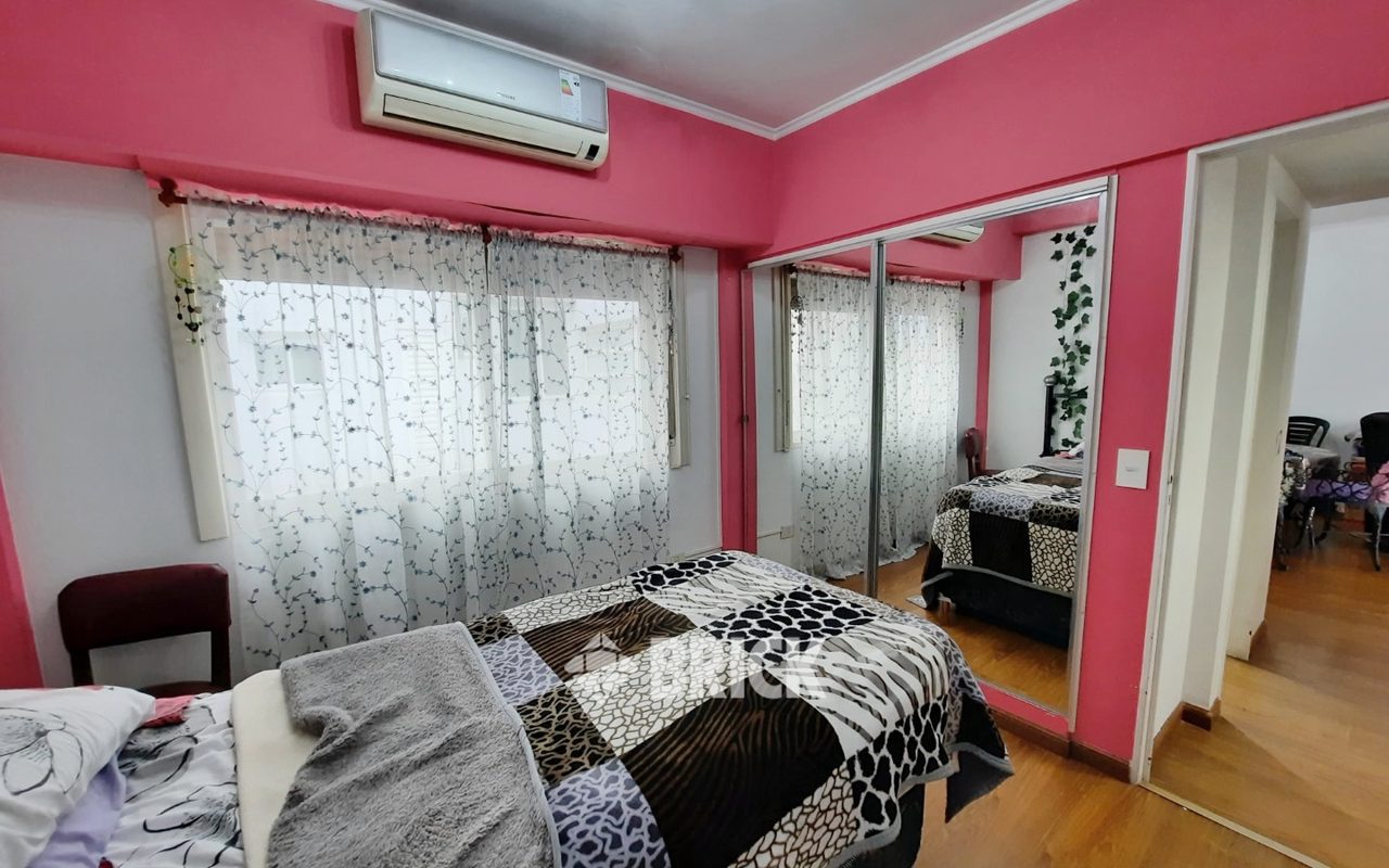 GOMEZ, VALENTIN al 2900 Piso 9 20