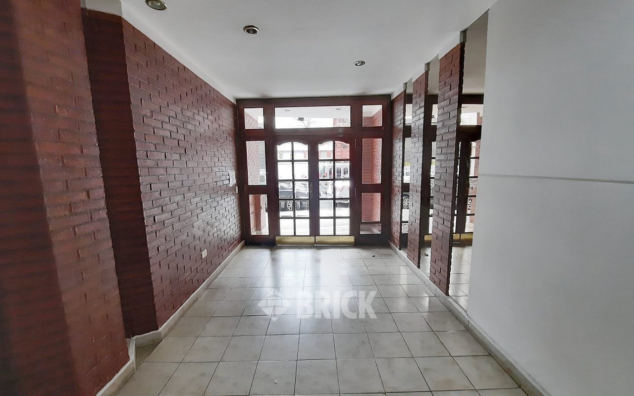 GOMEZ, VALENTIN al 2900 Piso 9 27