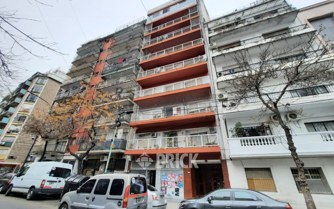 GOMEZ, VALENTIN al 2900 Piso 9 30