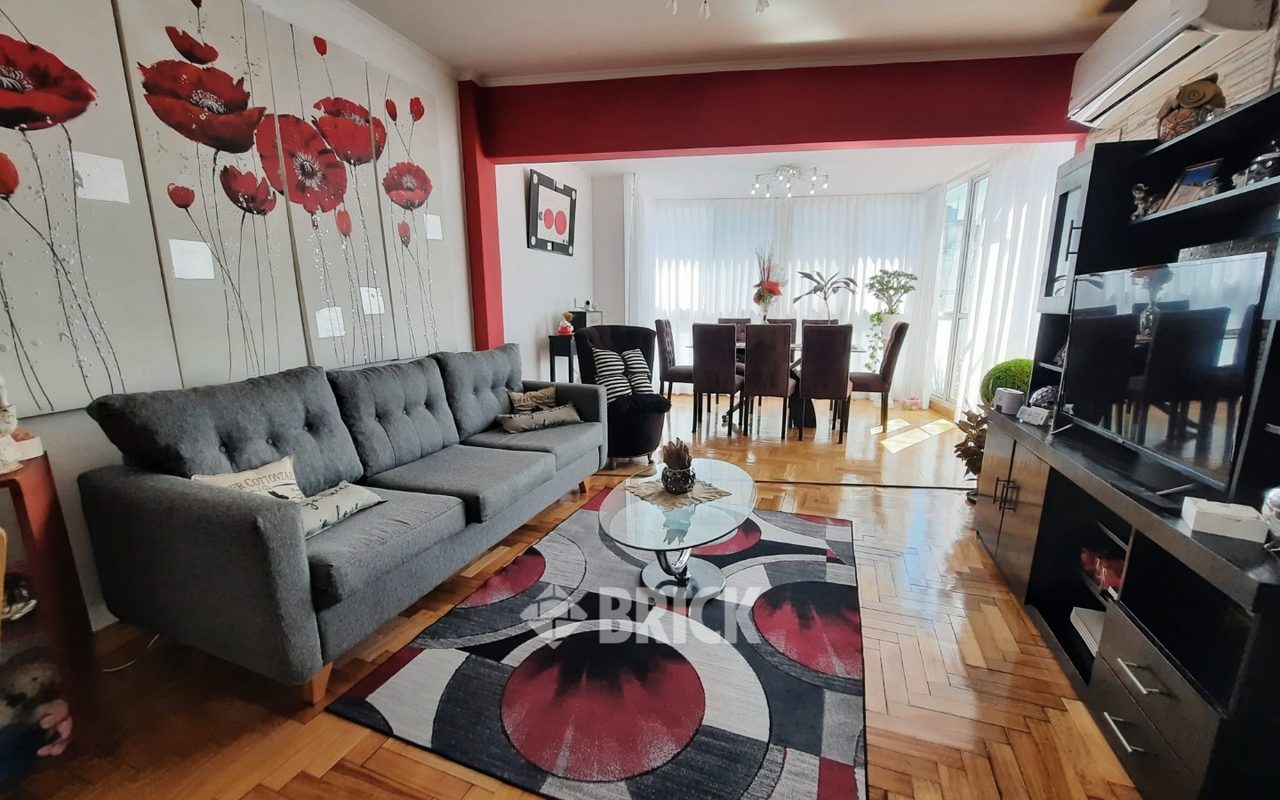 GOMEZ, VALENTIN al 2900 Piso 9 4