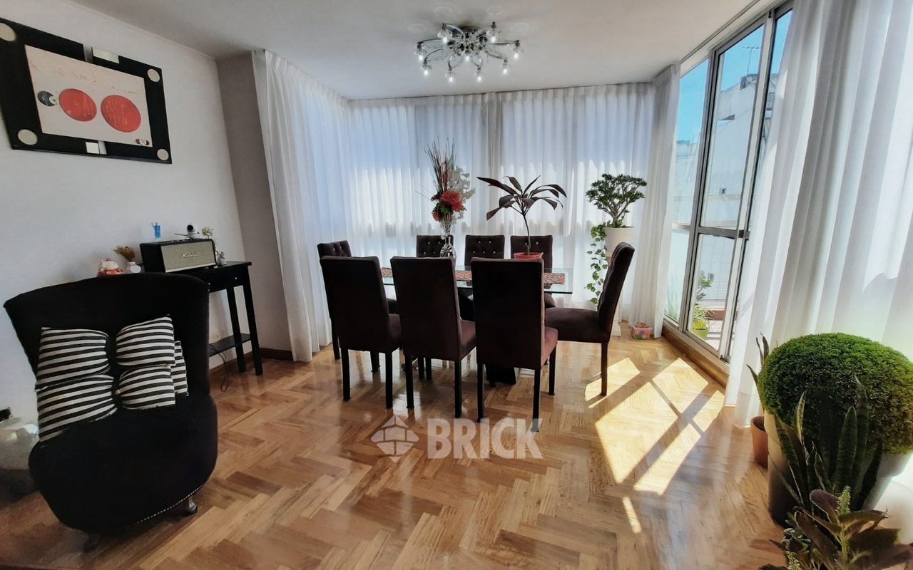 GOMEZ, VALENTIN al 2900 Piso 9 6