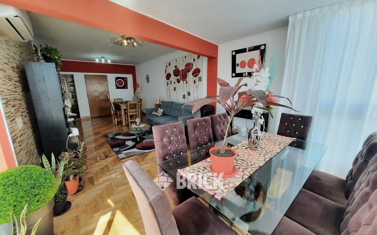 GOMEZ, VALENTIN al 2900 Piso 9 7