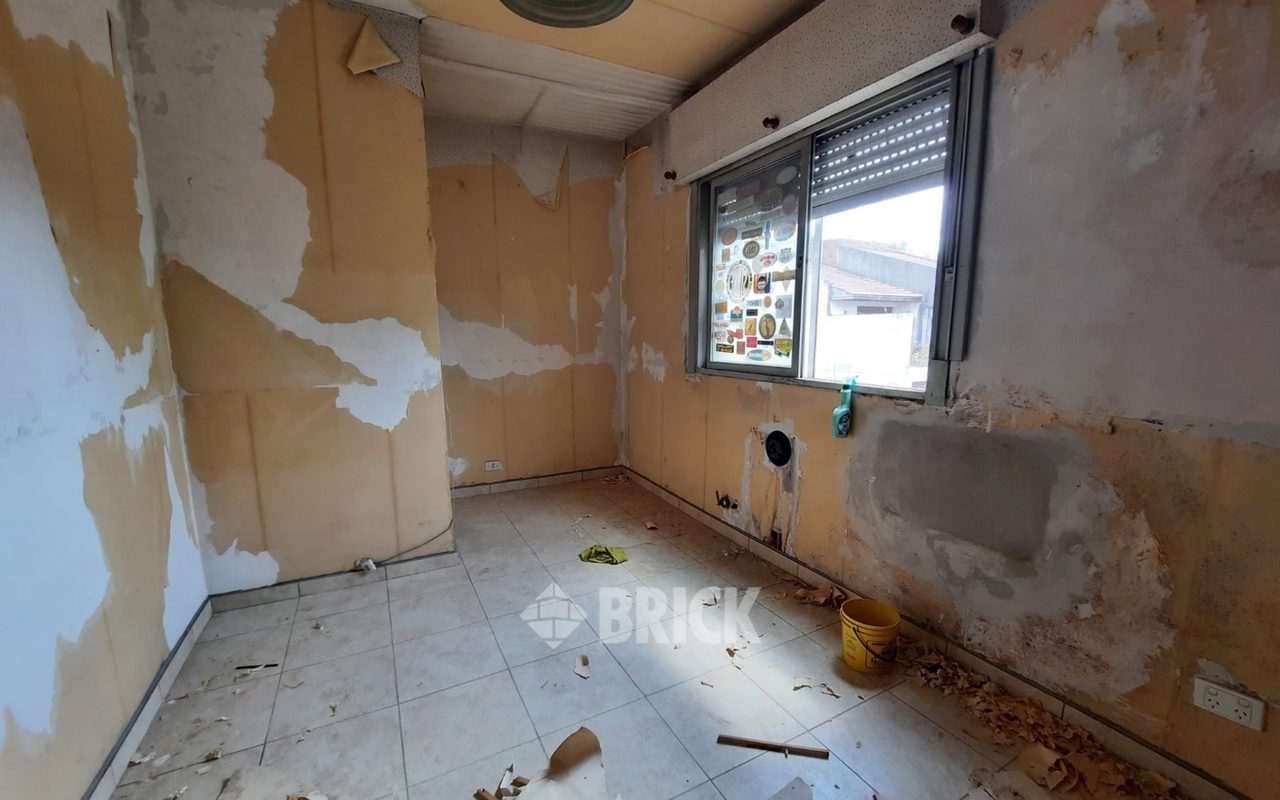 SANTA FE al 300 Piso PB 24