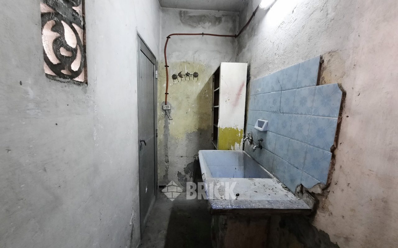 SANTA FE al 300 Piso PB 25