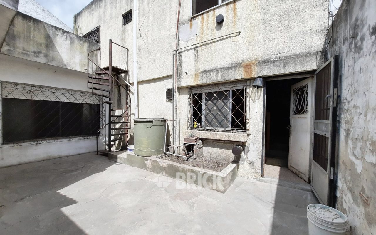 SANTA FE al 300 Piso PB 4