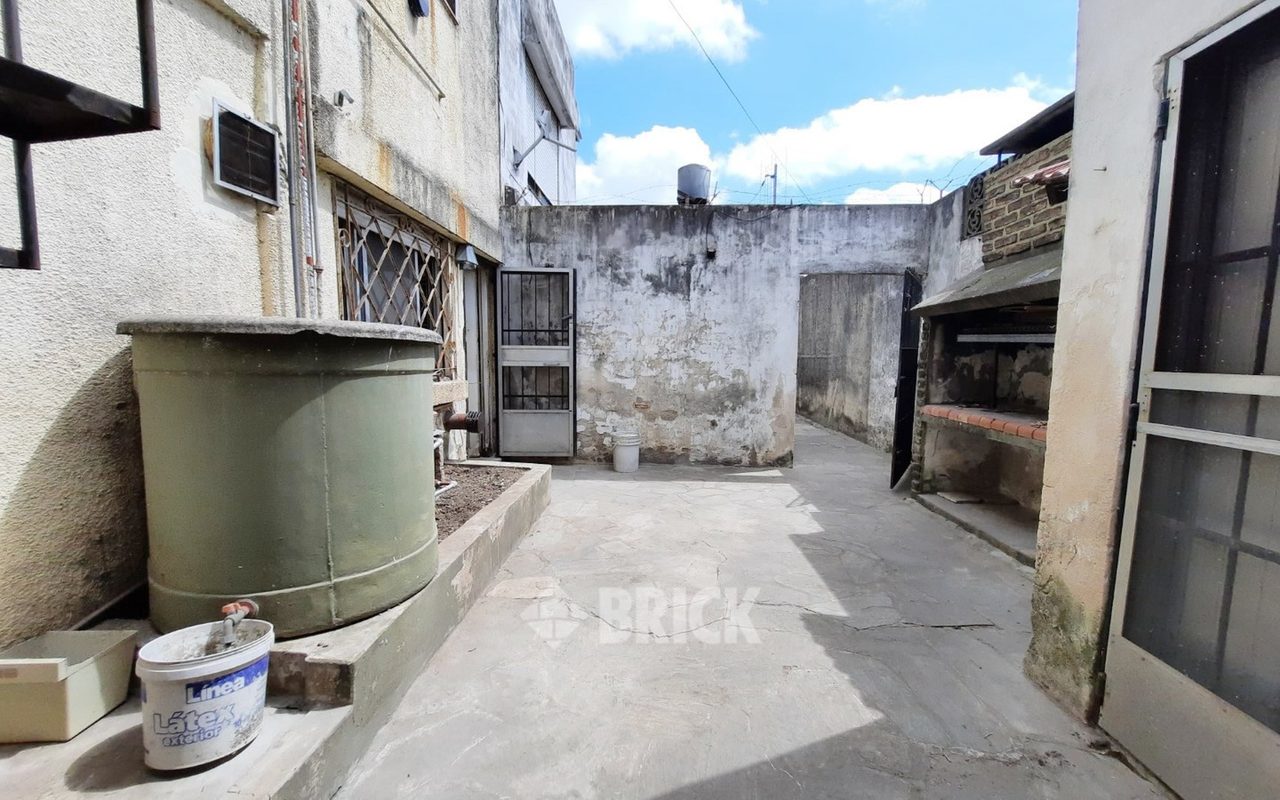 SANTA FE al 300 Piso PB 6