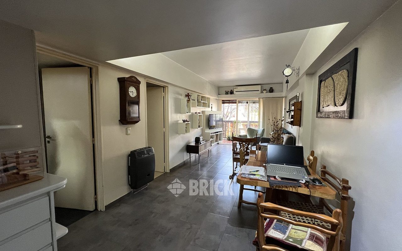 VALLESE, FELIPE al 1700 Piso 1 1