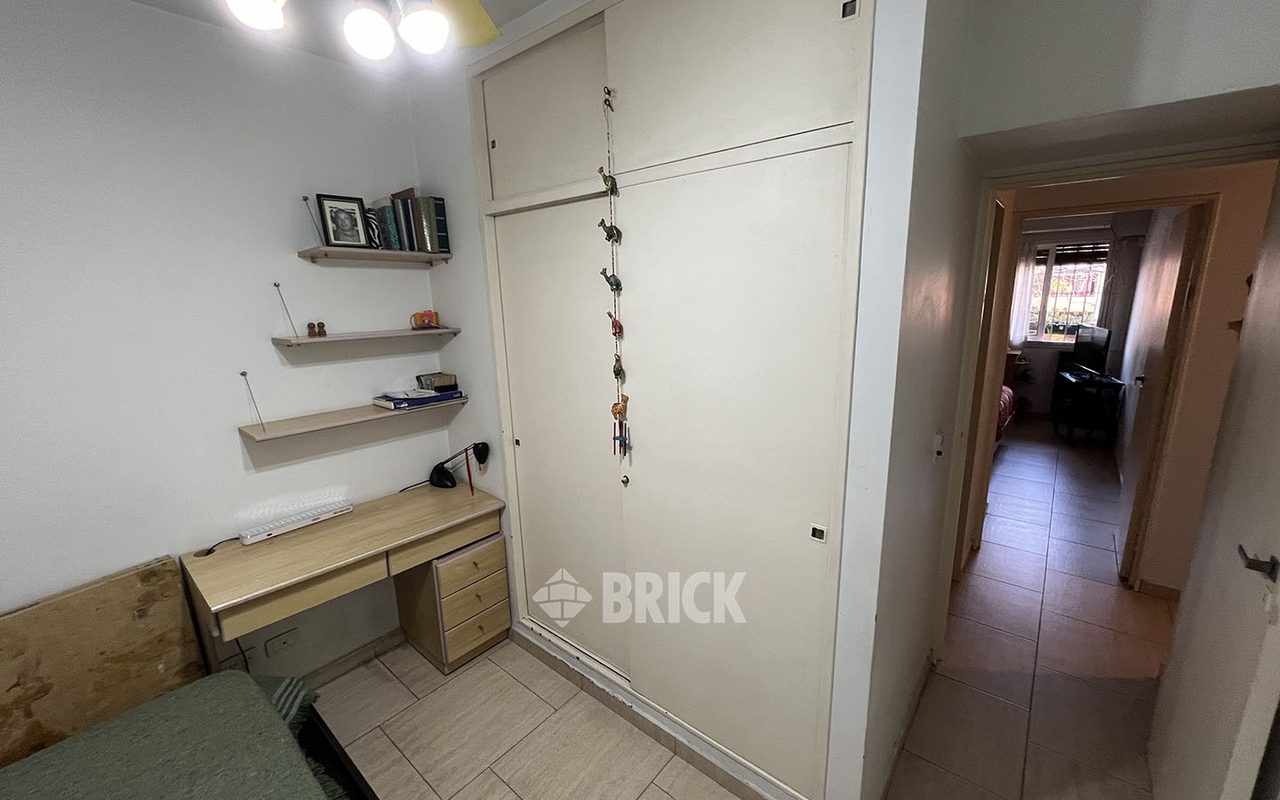 VALLESE, FELIPE al 1700 Piso 1 16