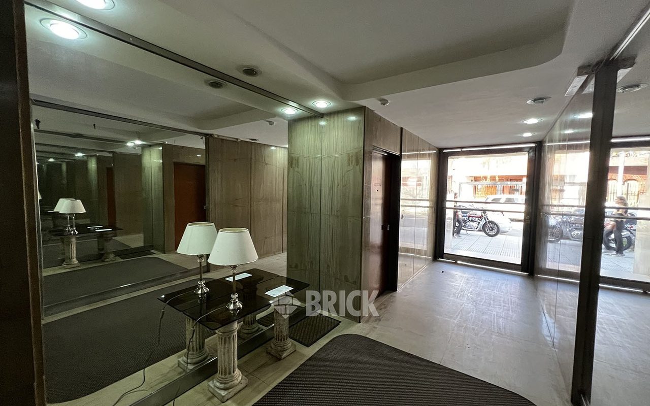 VALLESE, FELIPE al 1700 Piso 1 22