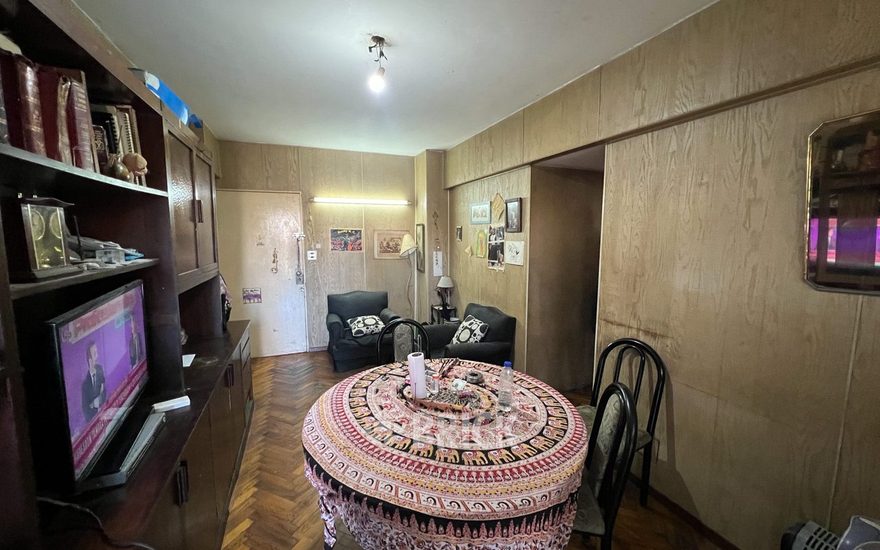 AVELLANEDA, AV. al 1800 Piso 4 3