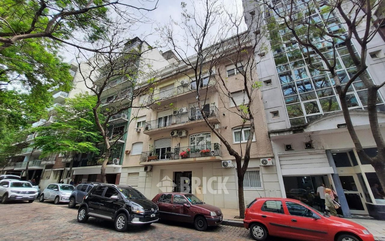 ARREDONDO, VIRREY al 2400 Piso 3 27