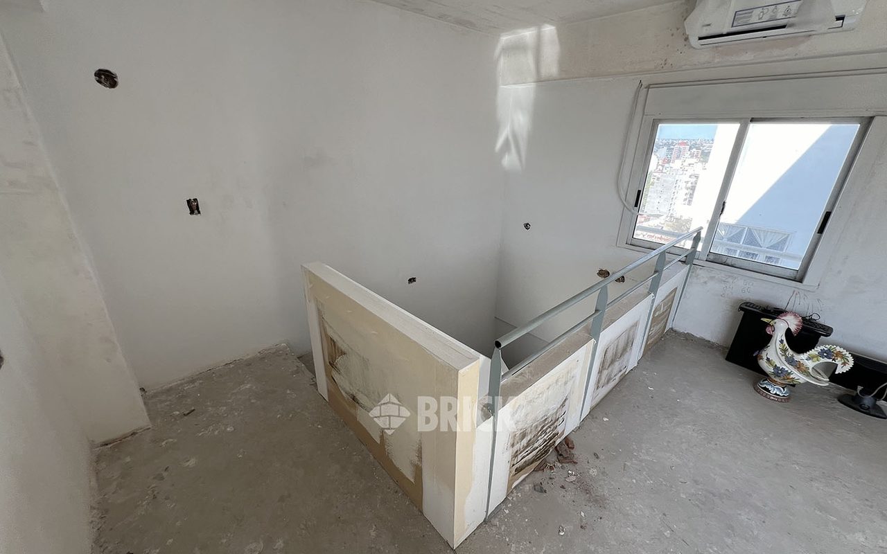 GARAY, JUAN DE, AV. al 3700 Piso 12 12