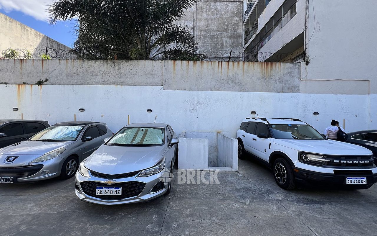 GARAY, JUAN DE, AV. al 3700 Piso PB Nº 9 4