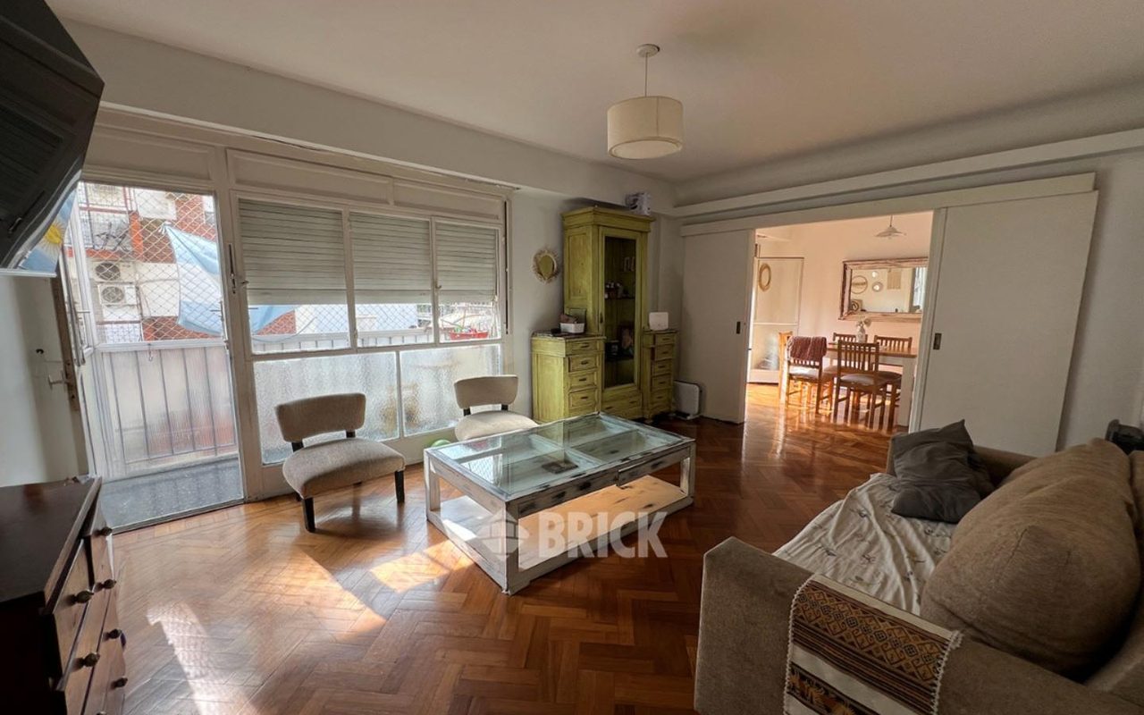 ECUADOR al 1100 Piso 5 1