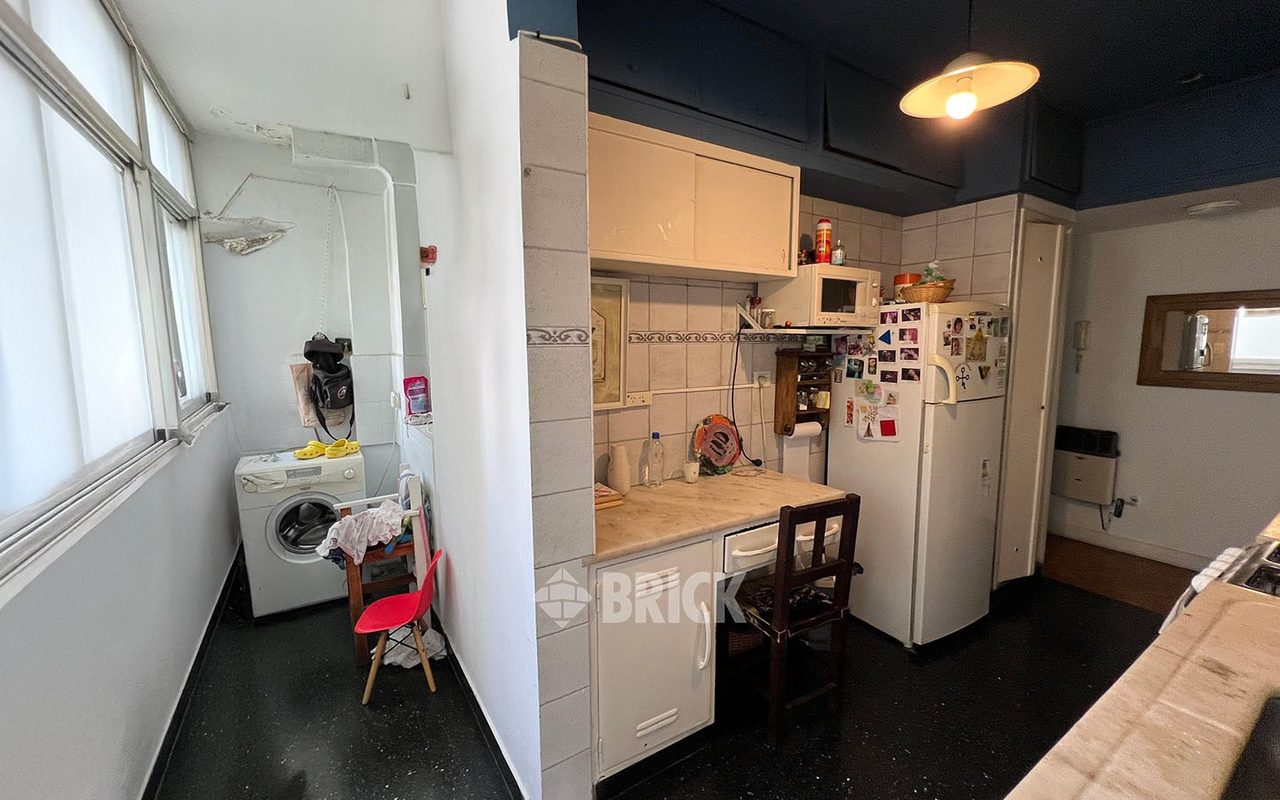 ECUADOR al 1100 Piso 5 16