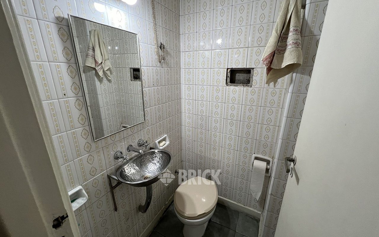 ECUADOR al 1100 Piso 5 20