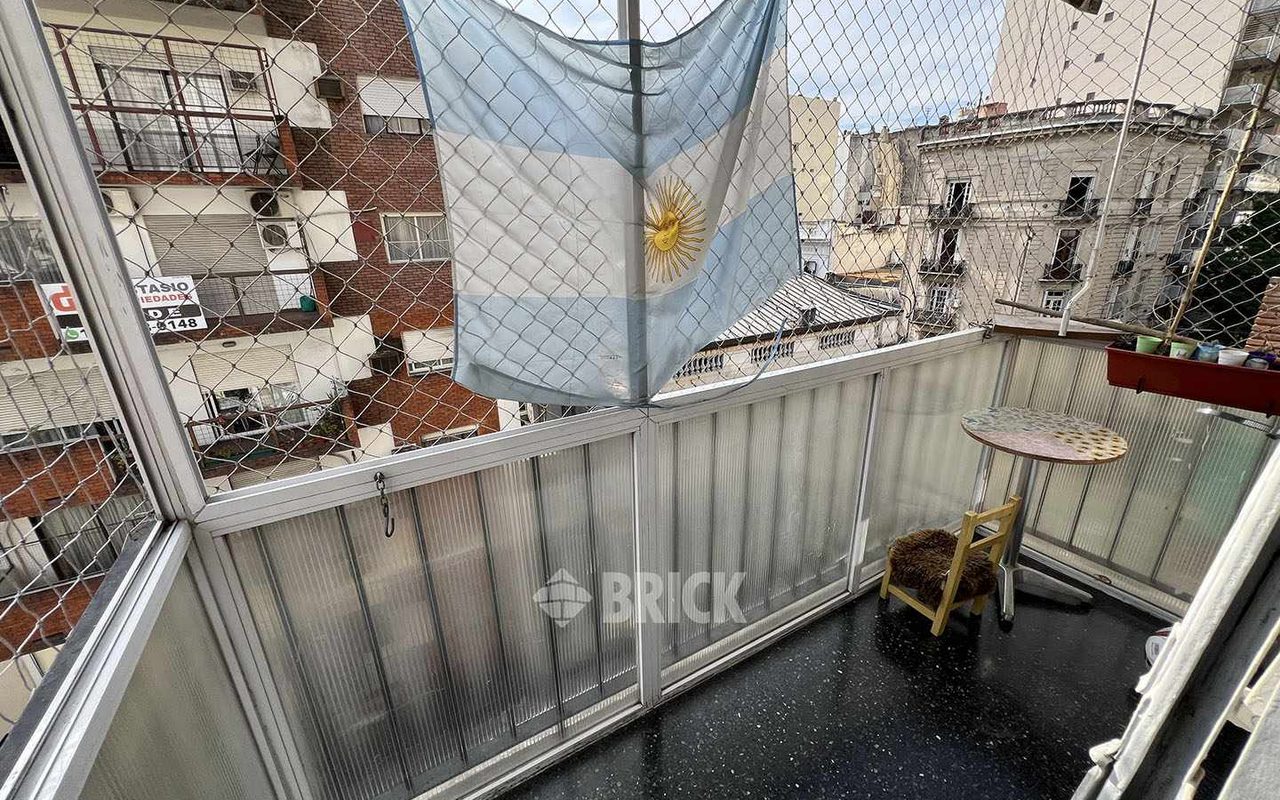 ECUADOR al 1100 Piso 5 5