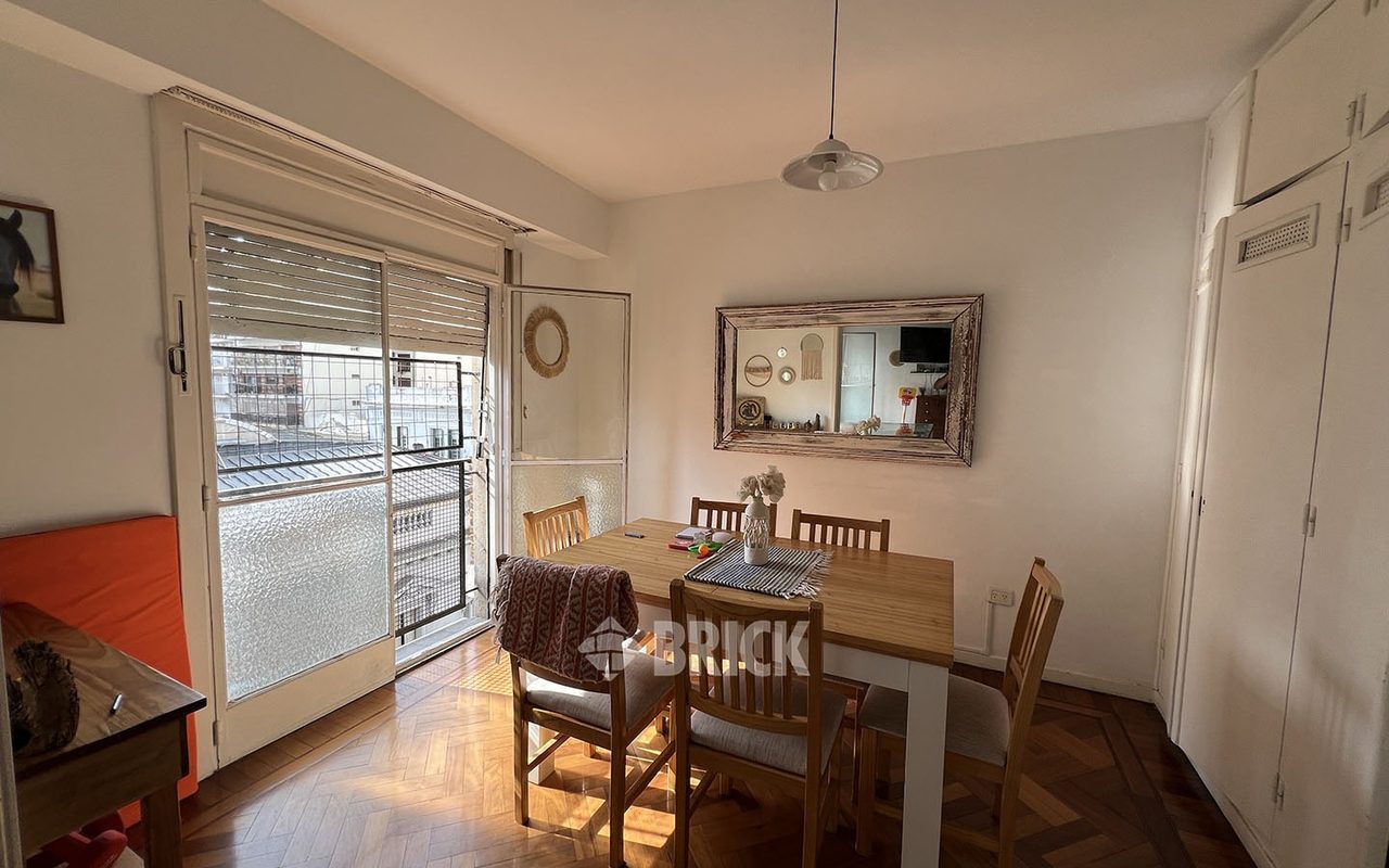 ECUADOR al 1100 Piso 5 7