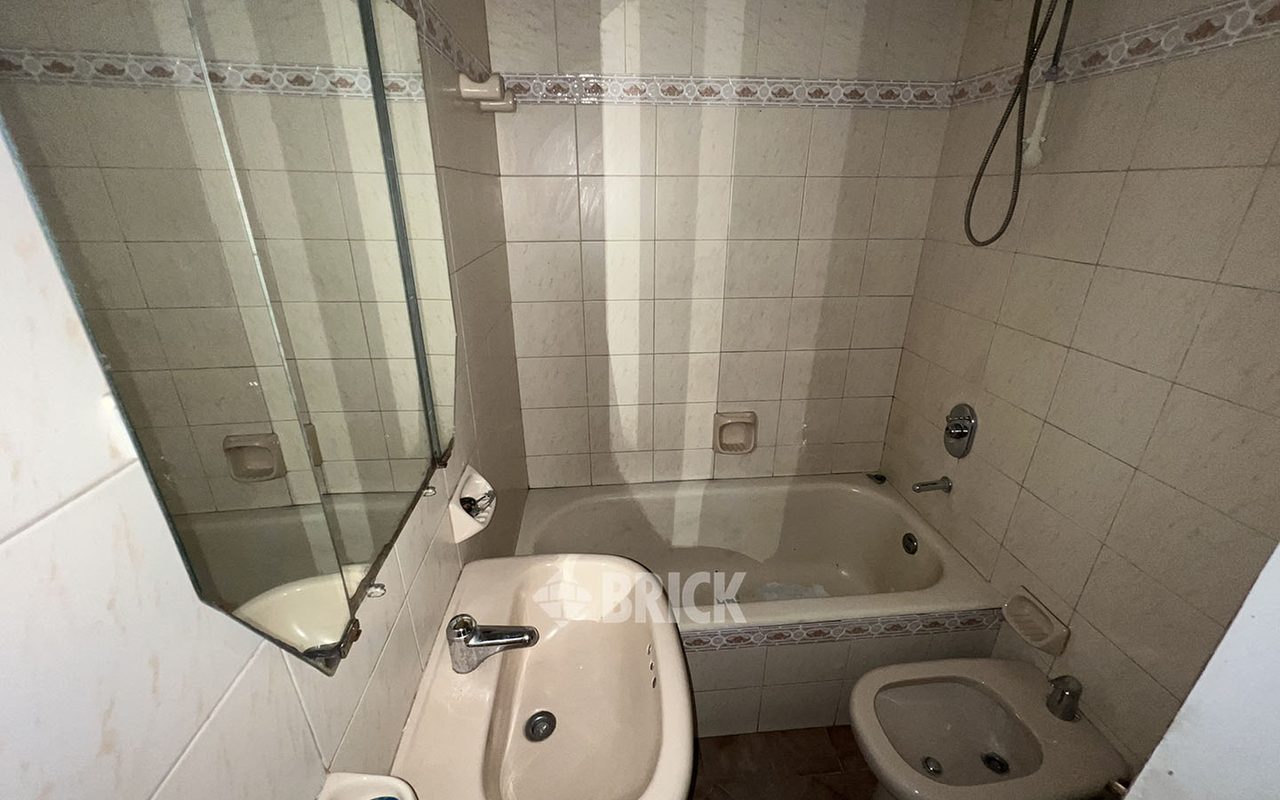 AVELLANEDA, AV. al 1800 Piso PB 20