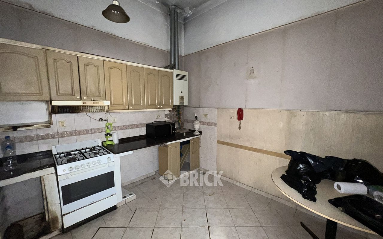 AVELLANEDA, AV. al 1800 Piso PB 21