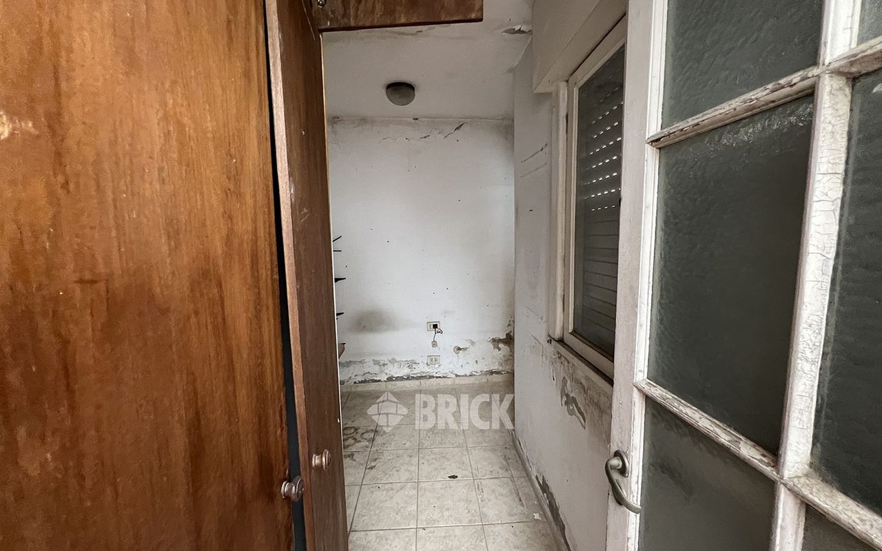 AVELLANEDA, AV. al 1800 Piso PB 5