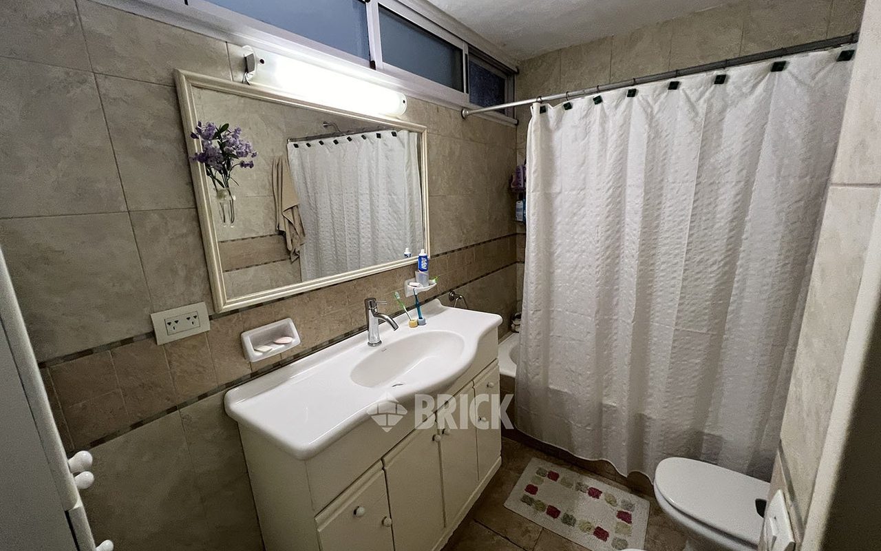 ARENALES al 2200 Piso 1 12