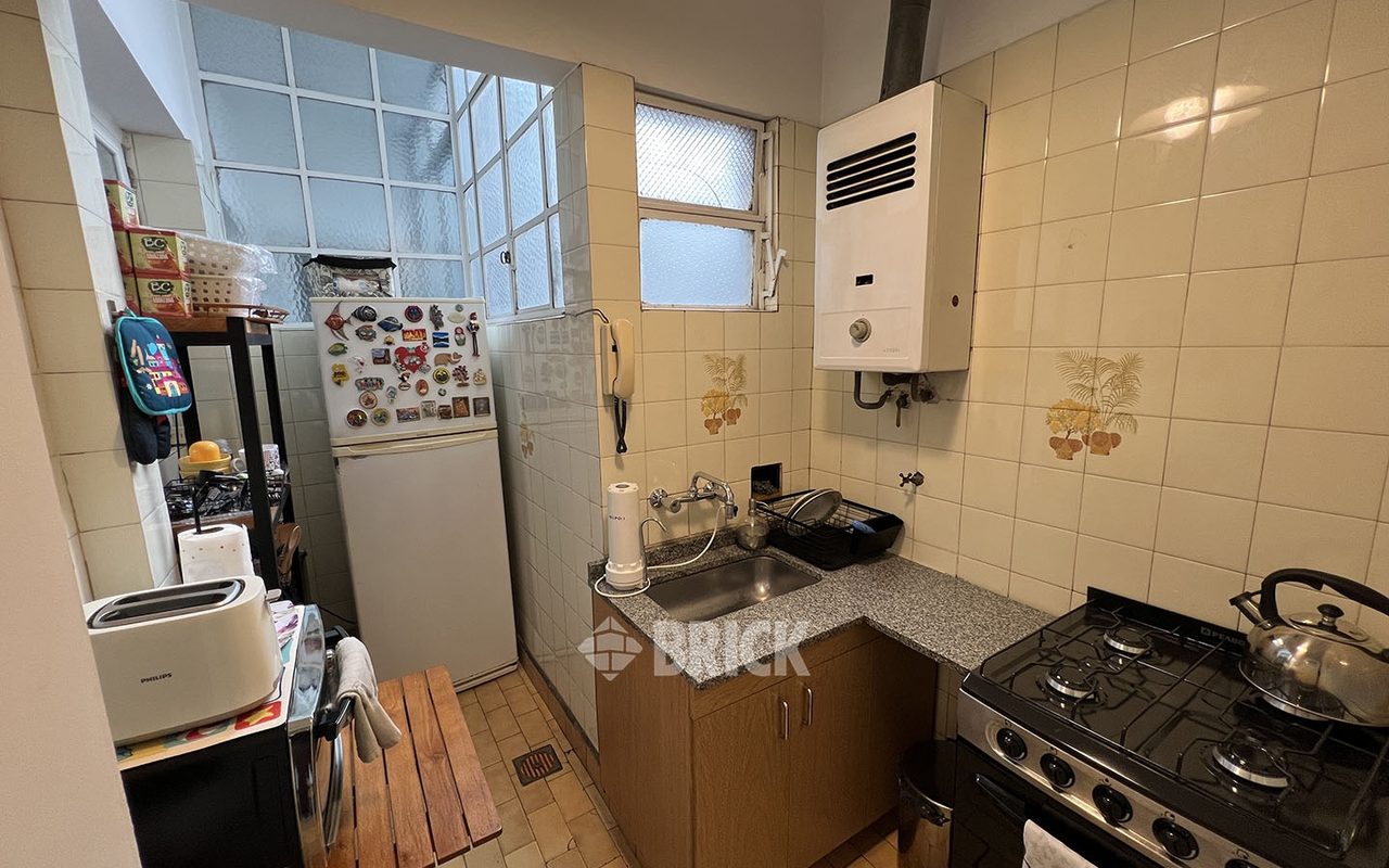 ALVAREZ, DONATO, T. GRAL. al 300 Piso 2 6