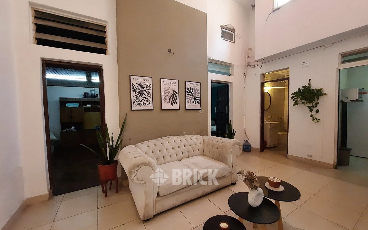 OLLEROS al 3100 Piso PB 5