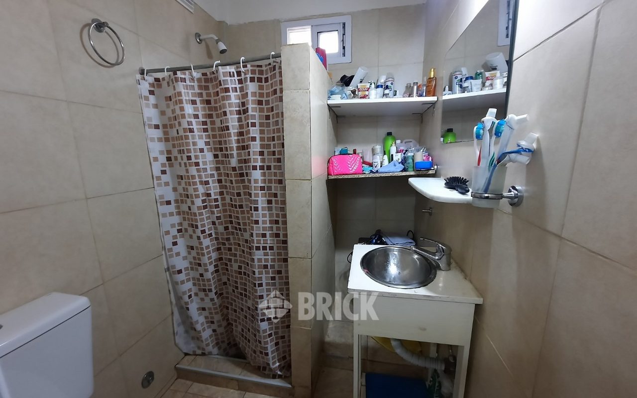 VELASCO, JUAN RAMIREZ DE al 1000 Piso 3 15