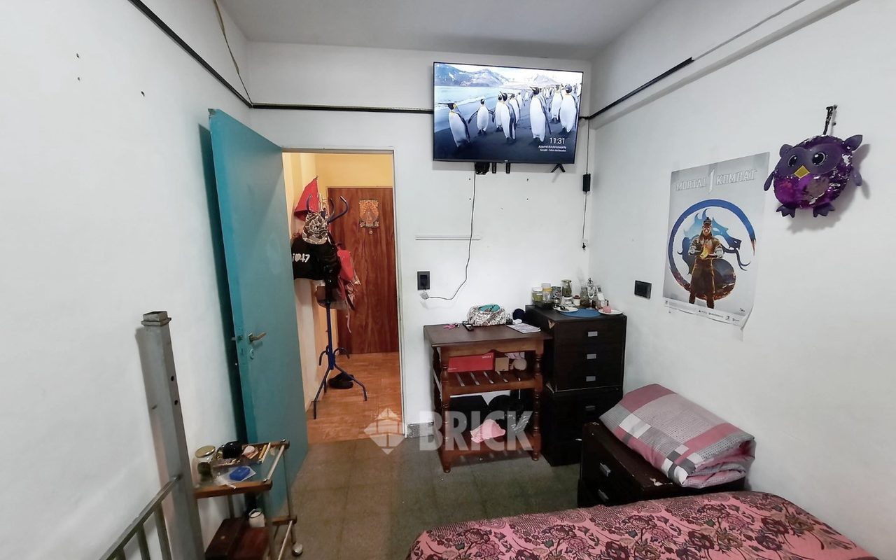 VELASCO, JUAN RAMIREZ DE al 1000 Piso 3 18