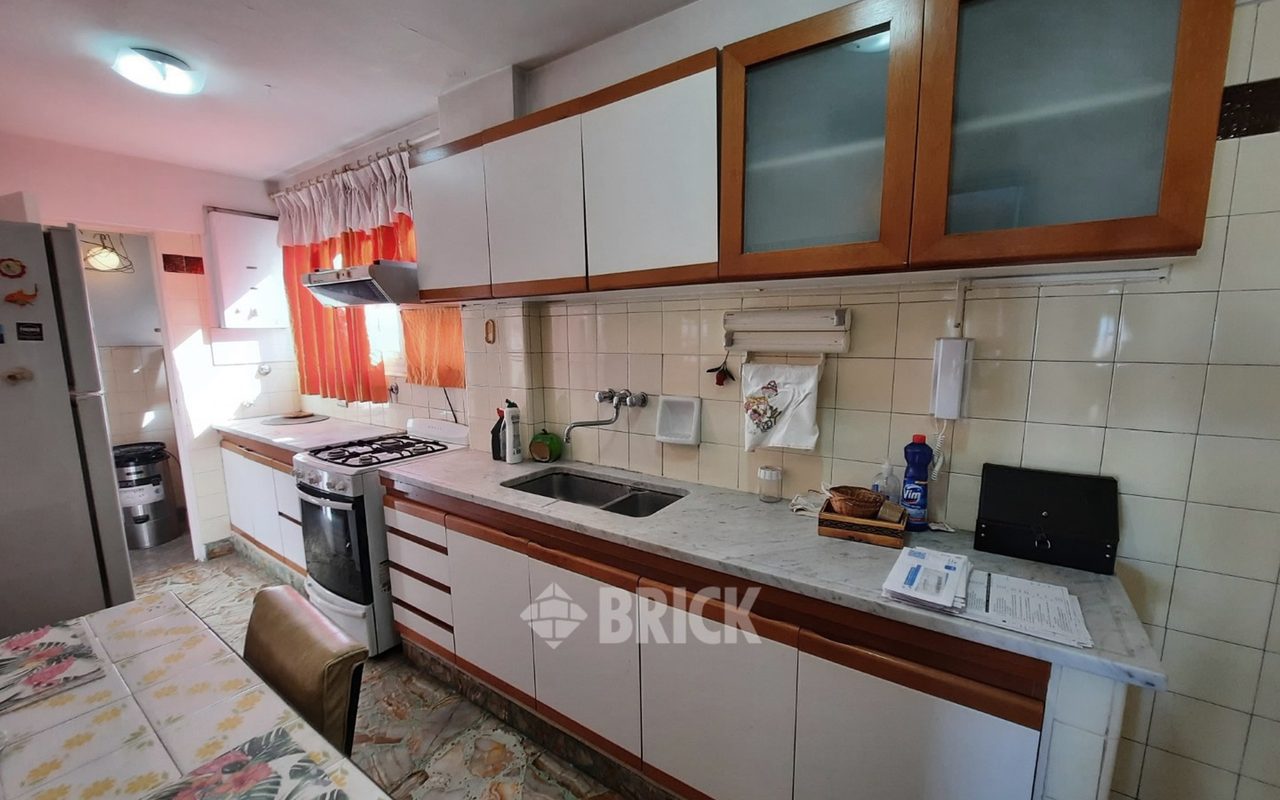 RODRIGUEZ, FRAY CAYETANO al 0 Piso 13 22