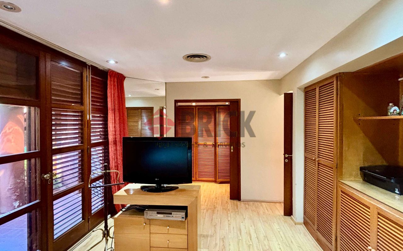 MONASTERIO al 700 14