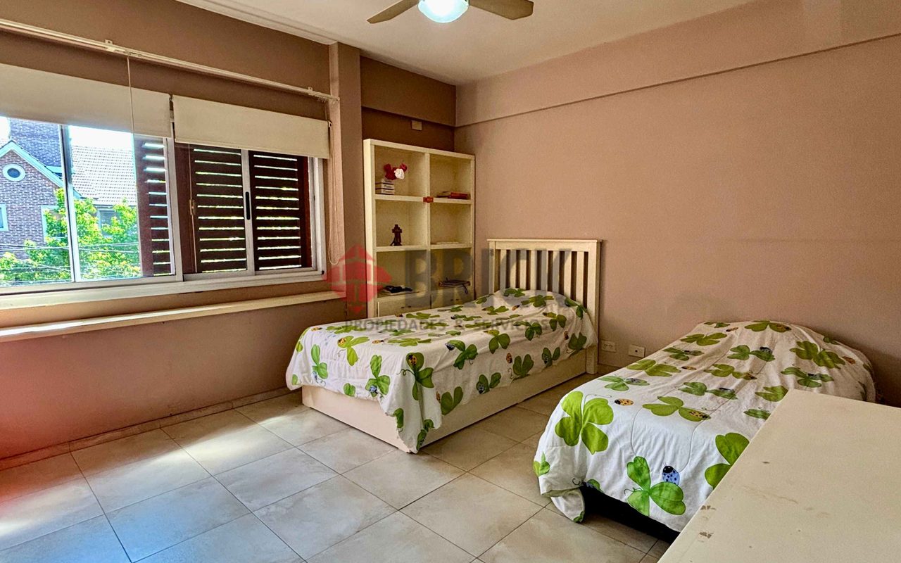 MONASTERIO al 700 18