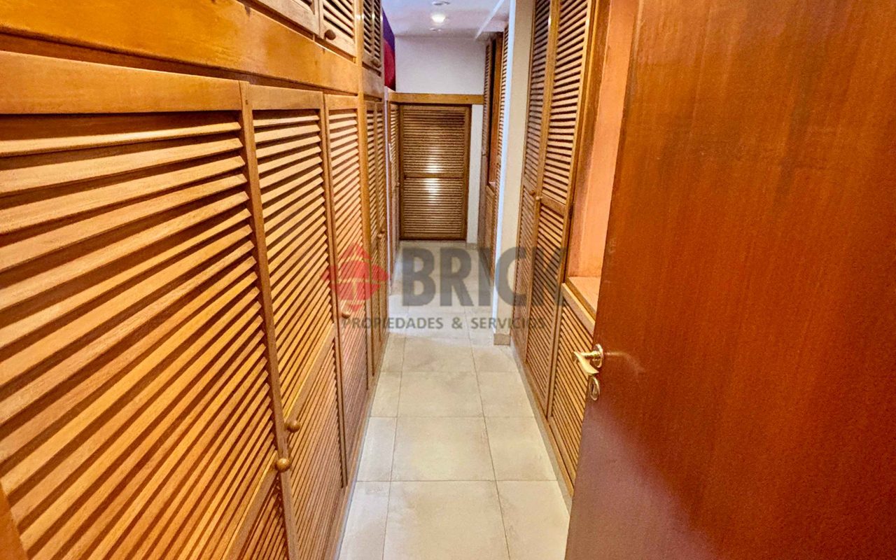 MONASTERIO al 700 20