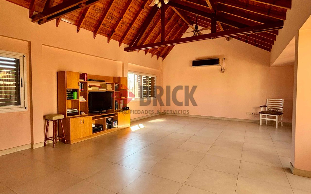 MONASTERIO al 700 22