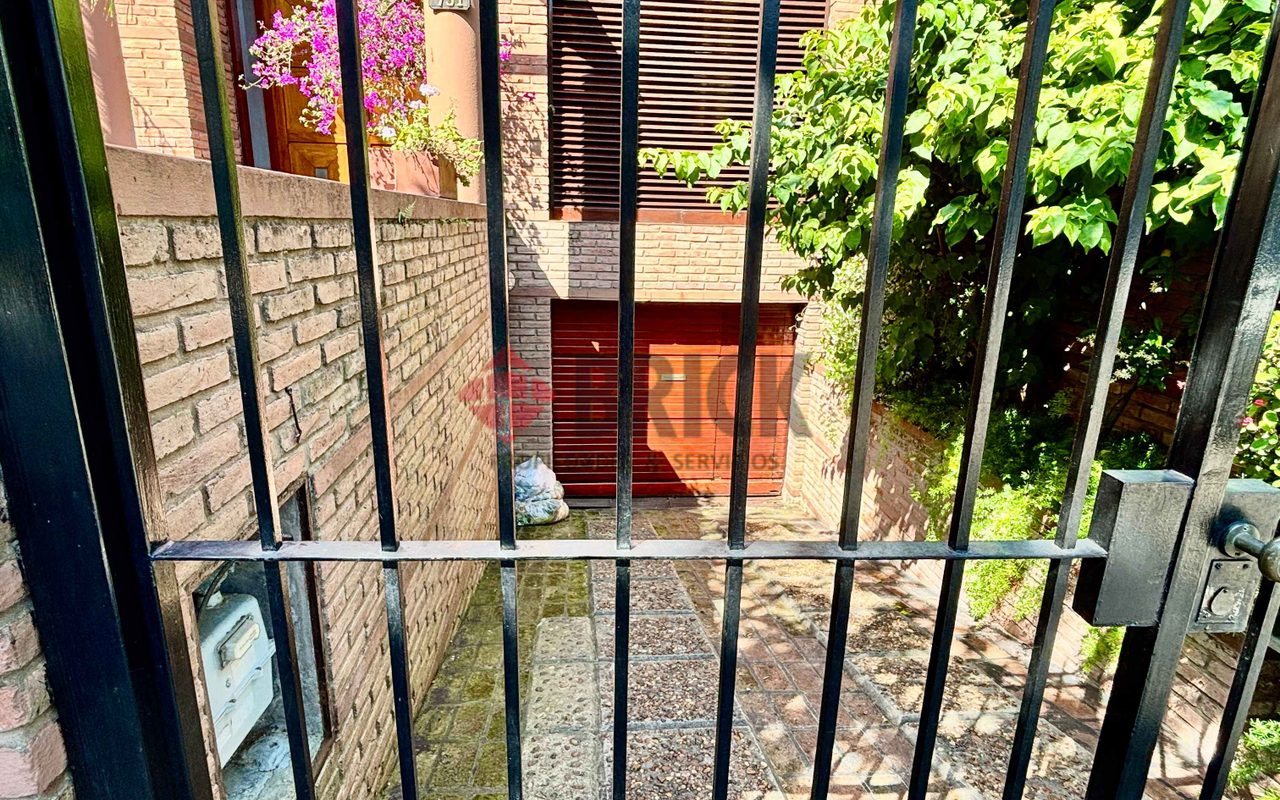 MONASTERIO al 700 28