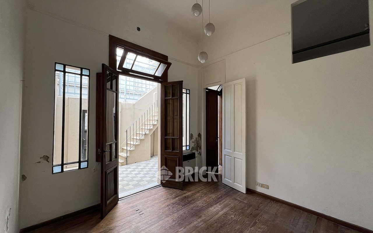 DIRECTORIO, AV. al 700 Piso PB 5