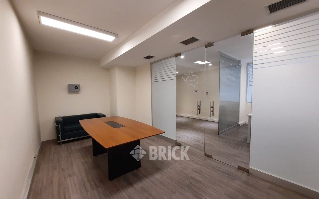 CORRIENTES, AV. al 1300 Piso 2 15