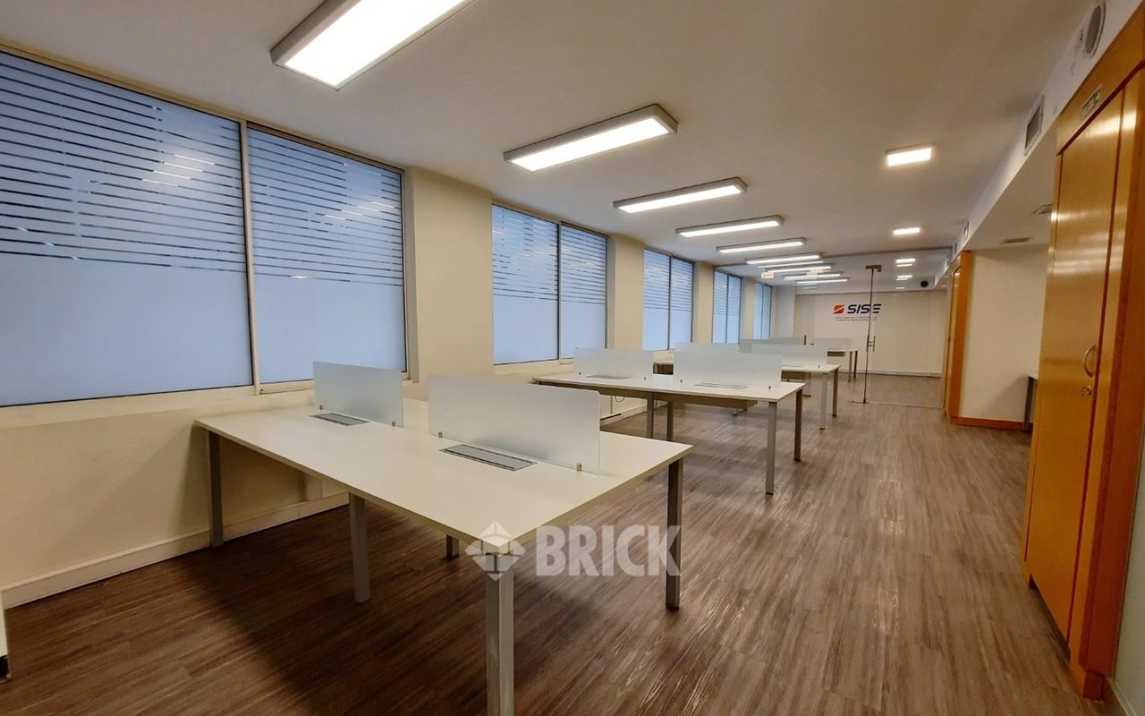 CORRIENTES, AV. al 1300 Piso 2 6