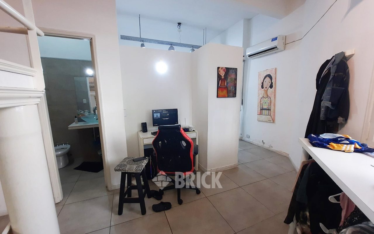 CIUDAD DE LA PAZ al 1900 Piso PB 12