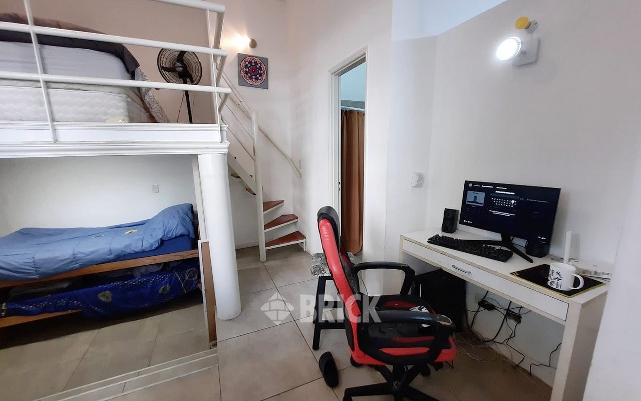 CIUDAD DE LA PAZ al 1900 Piso PB 8