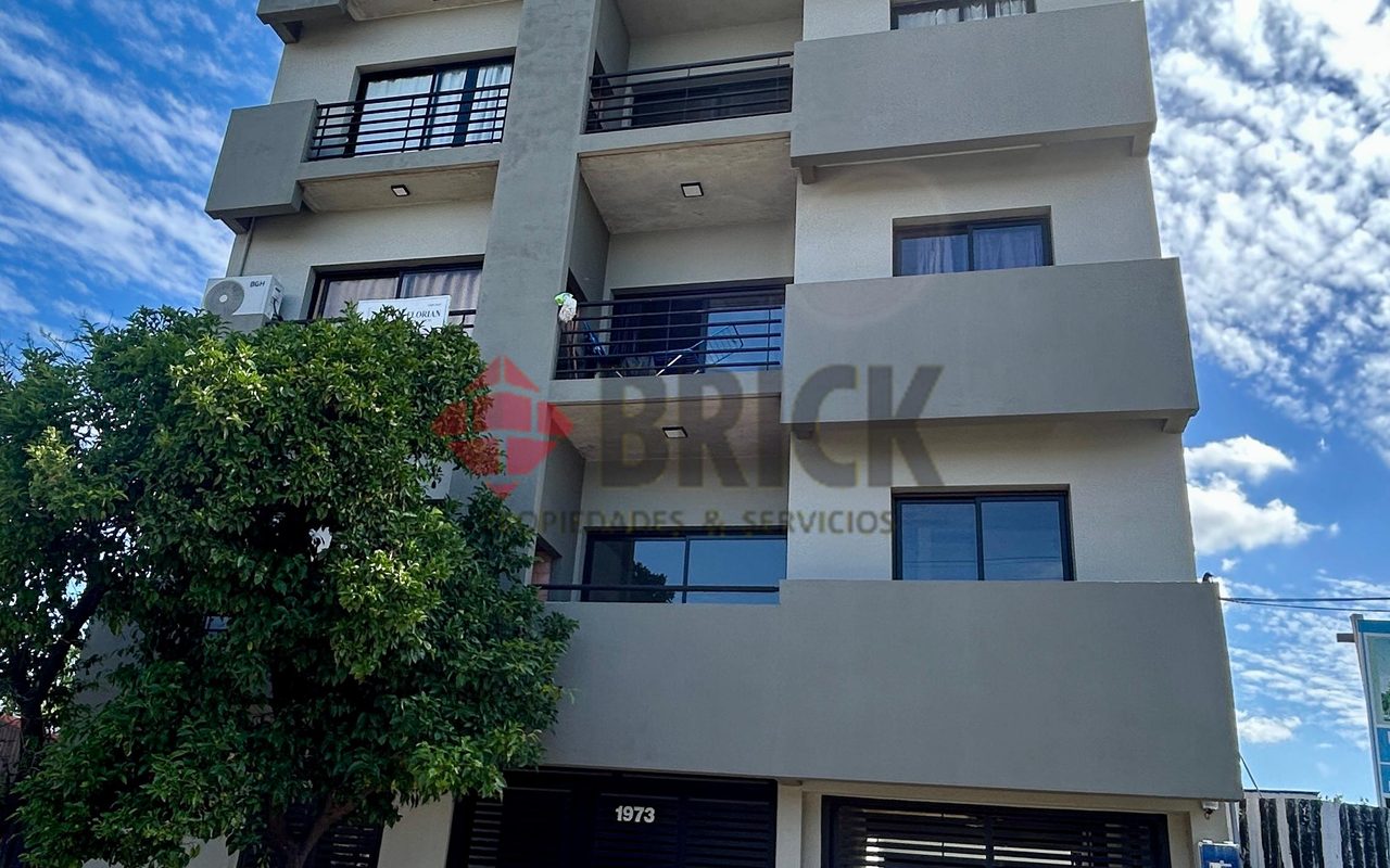 CESAR MALNATTI al 1900 Piso 1 1