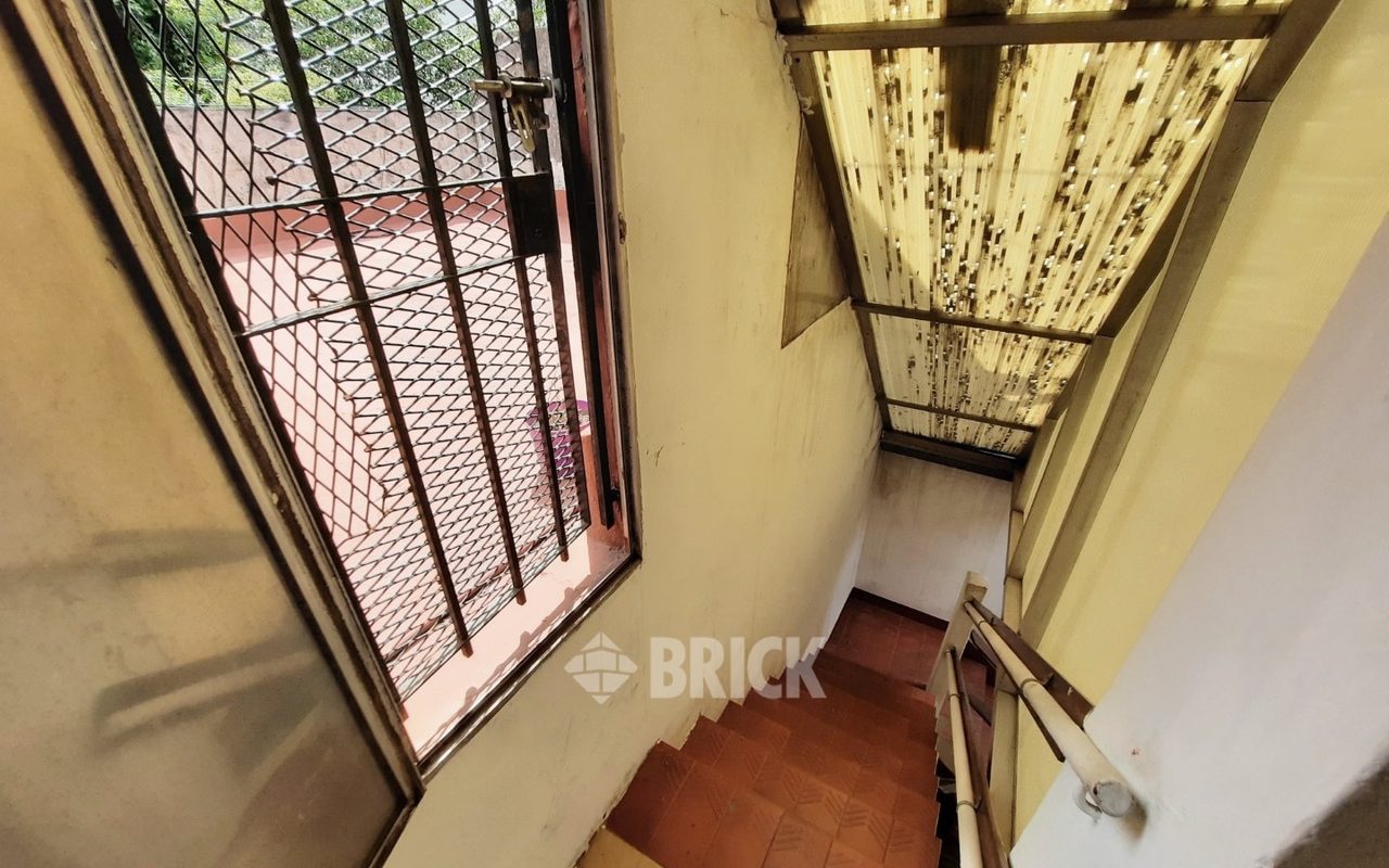 MORELOS al 300 Piso PB 18