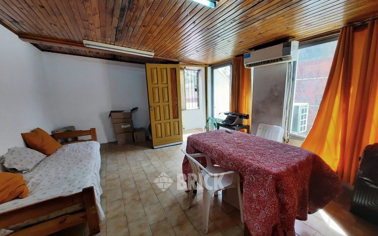 MORELOS al 300 Piso PB 20