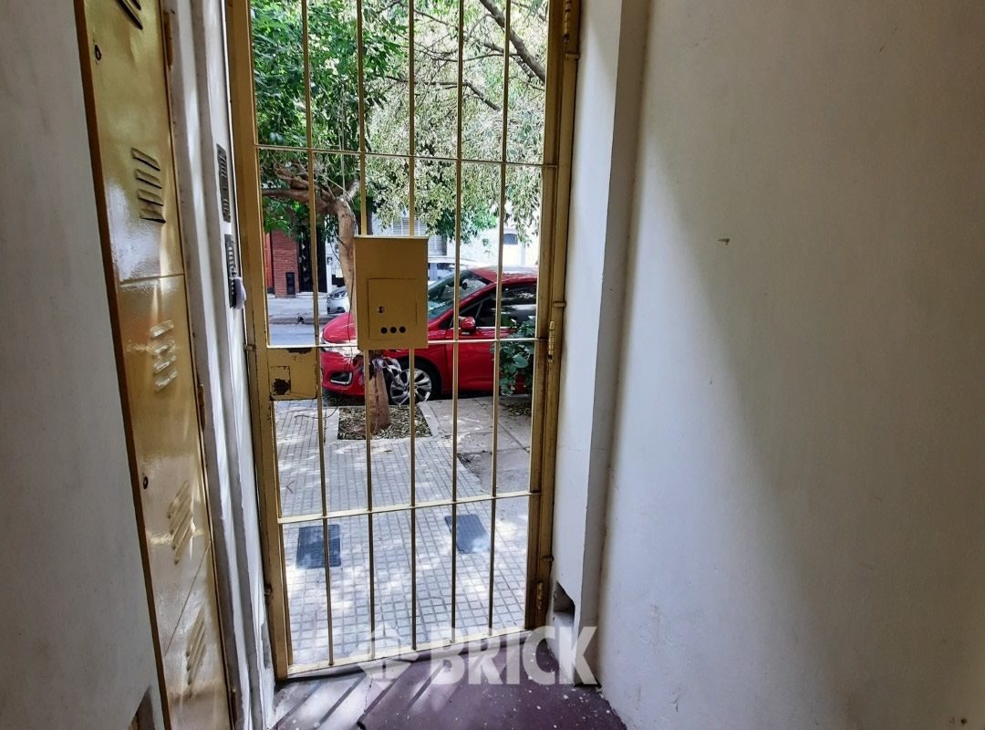 MORELOS al 300 Piso PB 31