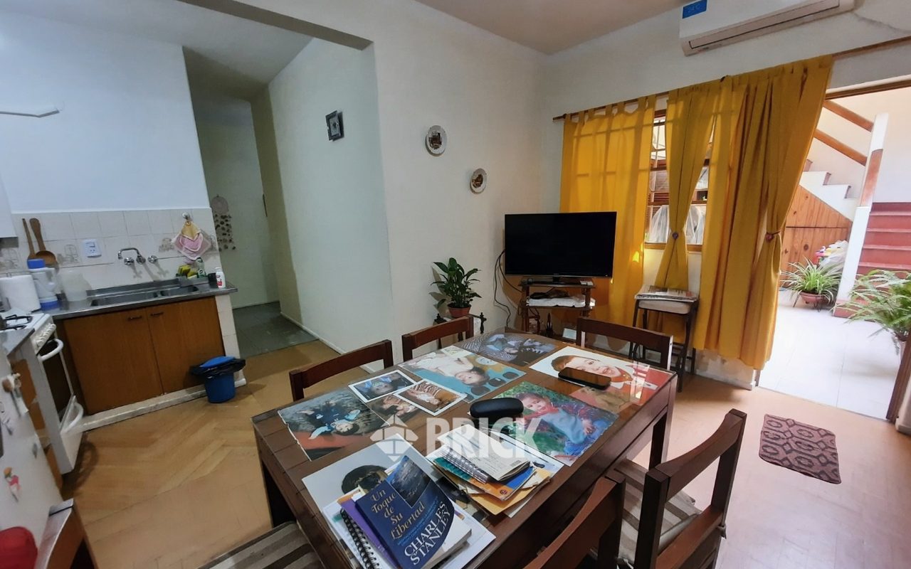 MORELOS al 300 Piso PB 5