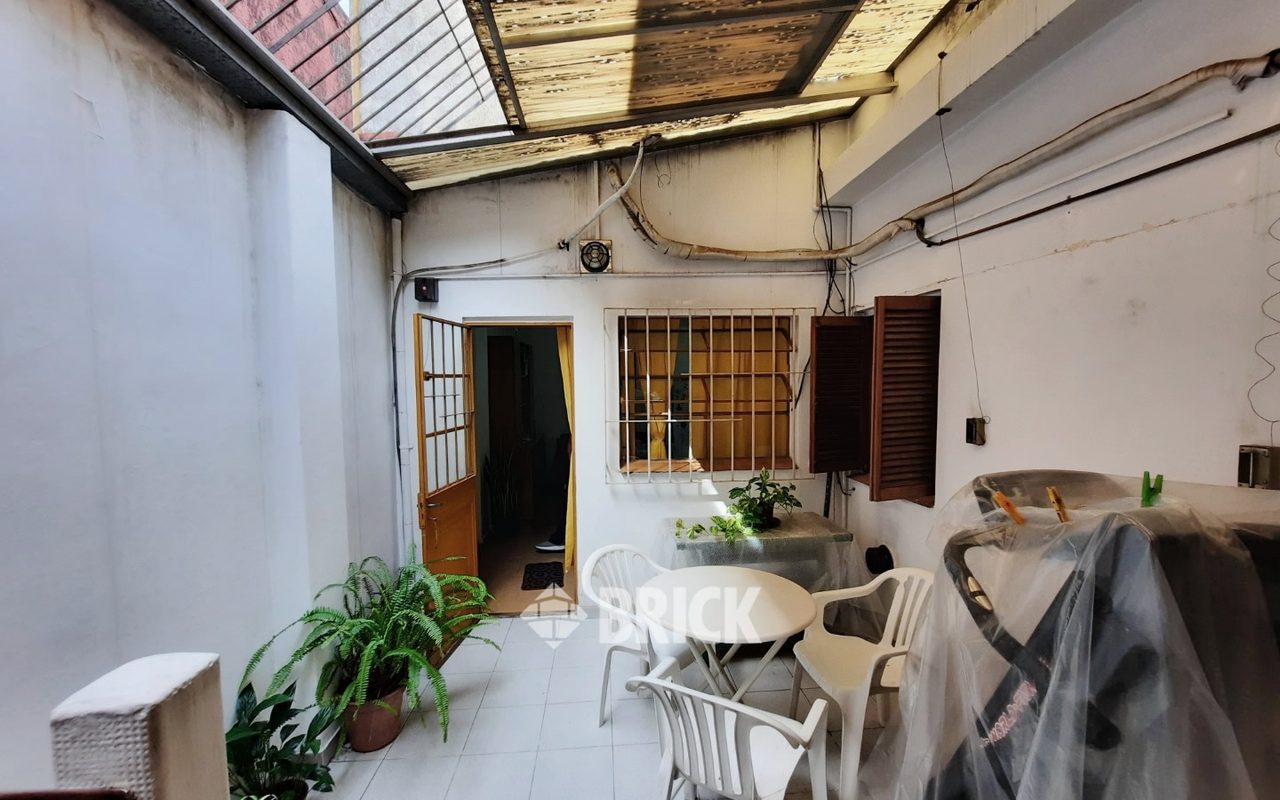 MORELOS al 300 Piso PB 9